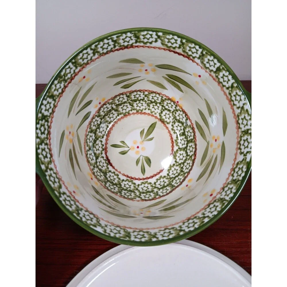 TEMP-TATIONS 1.5 Quart 2-Handled Round Bowl With Lid OLD WORLD Green EUC